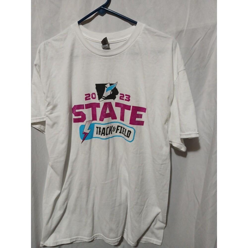 2023 Track And Feild Gatorade  Shirt Size Xl